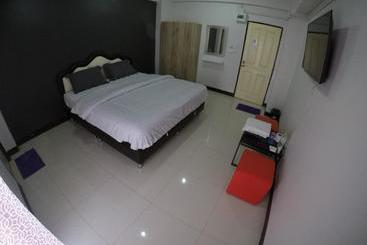 Bun Som Apartment