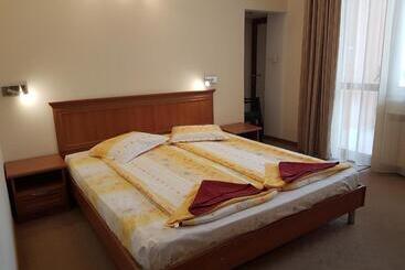 膳宿费 Guest House Markovi Aheloy
