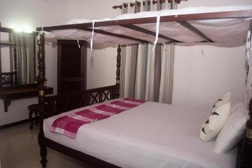 پانسیون Villa De White Sambur