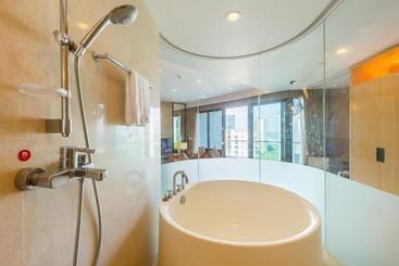 מלון דירות Ocean Holiday