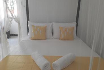 پانسیون Apna Homestay Apartments