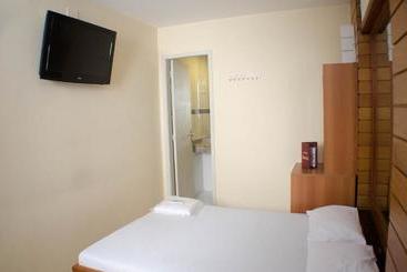 هتل Hostal