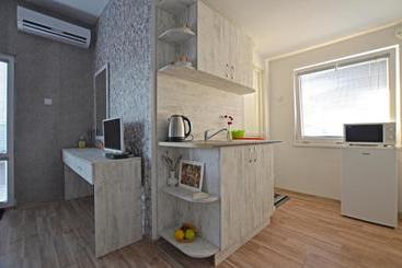 پانسیون Bistra Guest Rooms