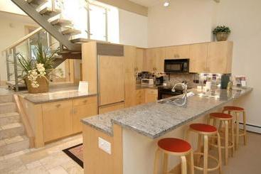 Clarendon Townhomes