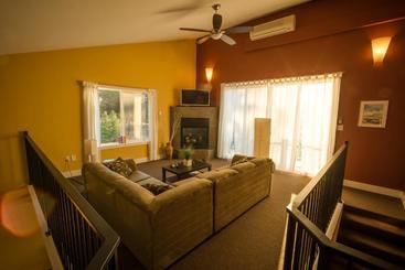 پانسیون Crooked Tree Guest Suites