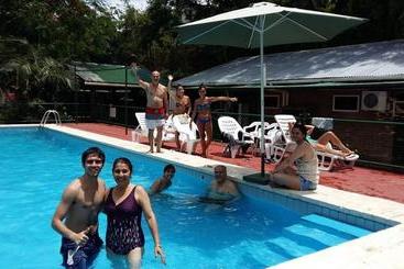 پانسیون Cabañas Los Troncos
