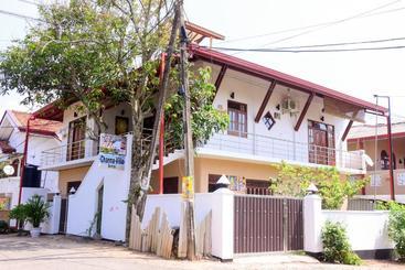 پانسیون Channa Villa & Tours