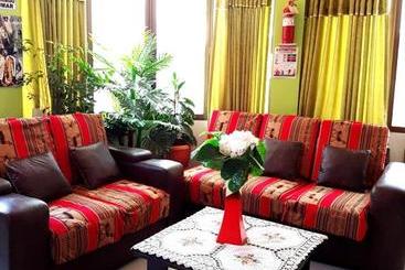 پانسیون Hostal Iskanwaya