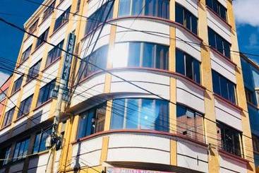 پانسیون Hostal Iskanwaya