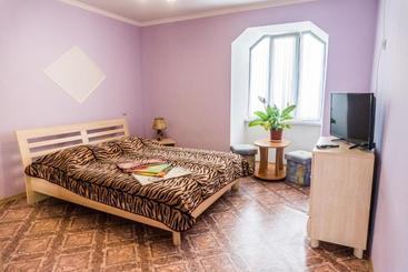 هاستل Guest House Naazove