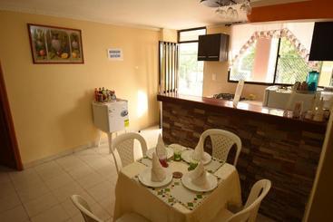 هاستل Marcia`s Place