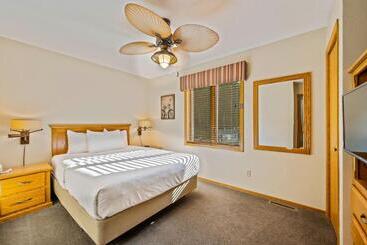 מלון דירות Evergreen Hill Condominiums