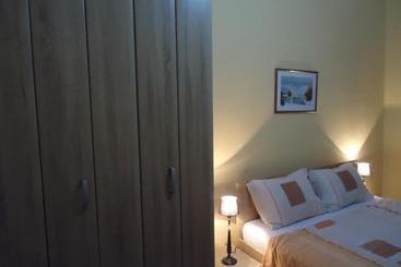 پانسیون Apartments Villa Svetlana