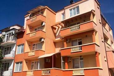 پانسیون Guest House Rai