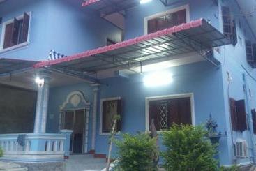 پانسیون Phonephithak Guesthouse