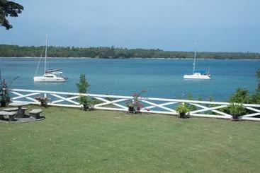 پانسیون Buccoo Reef View