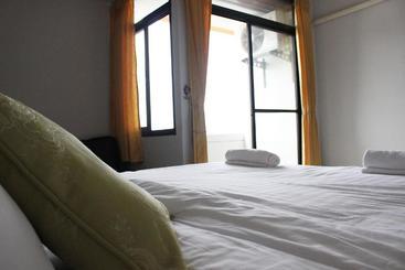 膳宿费 The Rooms Residence