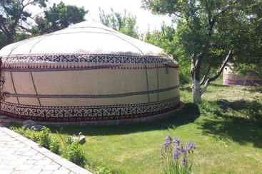 پانسیون Guesthouse Kishimzhan
