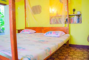 پانسیون Shammie Guest House