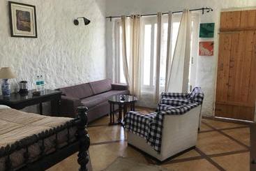 استراحتگاه Bara Bungalow Gethia, Nainital  A Rosakue Collection