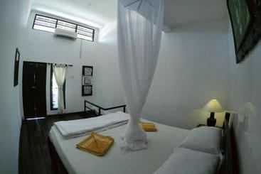 پانسیون Tirta Yoga Inn