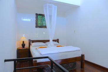 پانسیون Tirta Yoga Inn