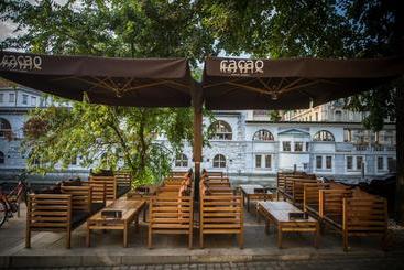 پانسیون Cacao Rooms