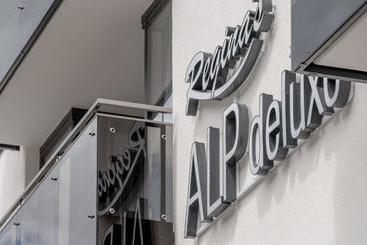 Regina's Alp Deluxe