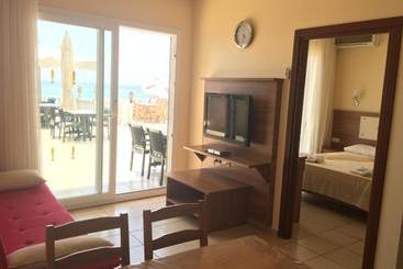 Seaside Apart