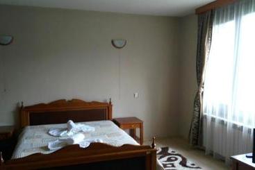 پانسیون Guest House Raffe