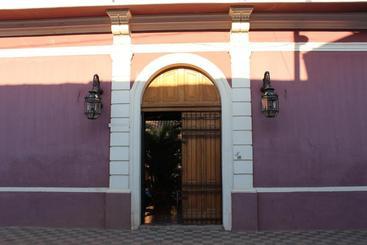 هاستل Backpackers Inn