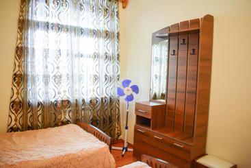 پانسیون Guest House Nataly