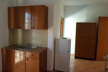 پانسیون Delmar Hotel Apart