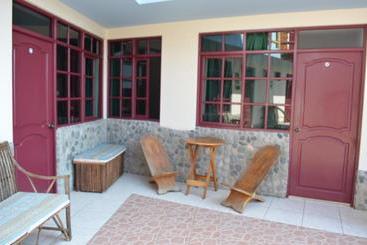 پانسیون Hostal Naylamp