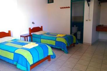 پانسیون Hostal Naylamp
