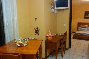 پانسیون Lodge Takini 4