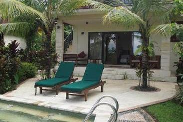 پانسیون West Bali Villas Umasari Resort