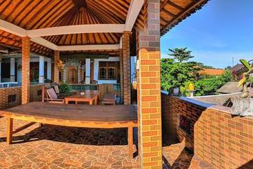 هاستل Serangan Inn Ii