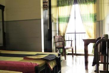 تختخواب و صبحانه Satyodaya Educational Training Centre
