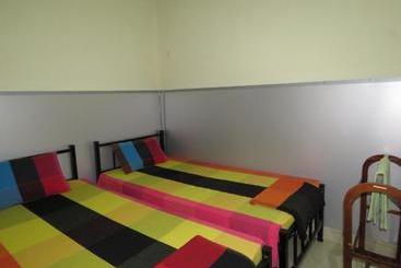 تختخواب و صبحانه Satyodaya Educational Training Centre