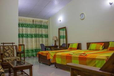 تختخواب و صبحانه Satyodaya Educational Training Centre