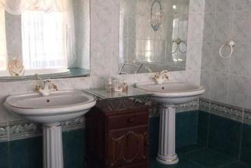 پانسیون Florentia Guest House