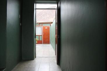 پانسیون Hostal Cali