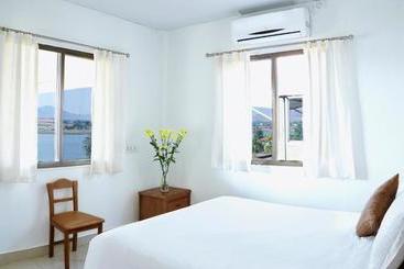 Savana Lake Resort