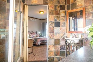 پانسیون Amity Guesthouse