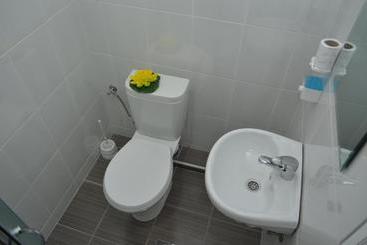 پانسیون Guest House Konak Iris
