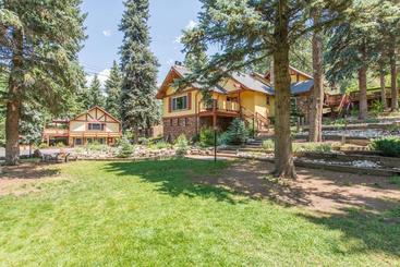 דירות לתיירים Alpen Way Chalet Mountain Lodge