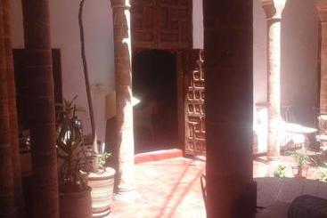 Riad Aicha