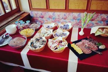 پانسیون Guest House Arvaj