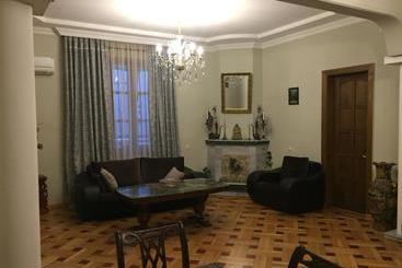پانسیون Magnolia Guest House
